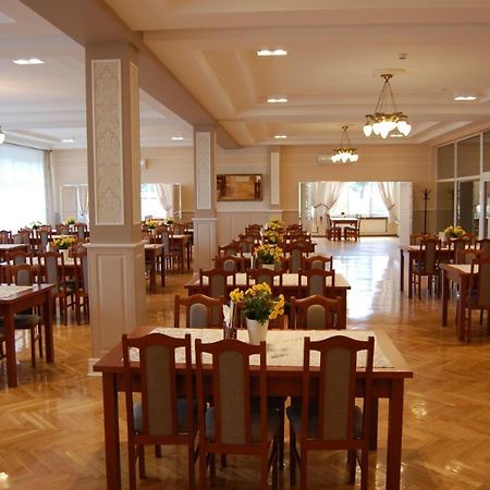 Hotel Słupsk Buitenkant foto