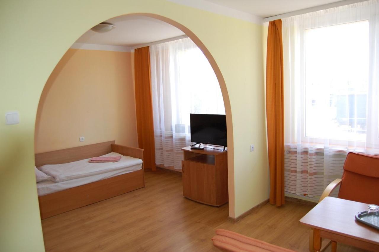 Hotel Słupsk Buitenkant foto