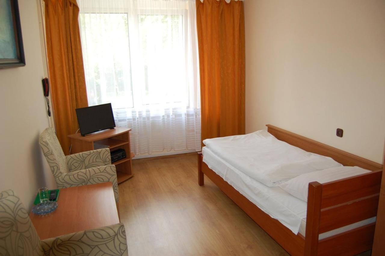 Hotel Słupsk Buitenkant foto